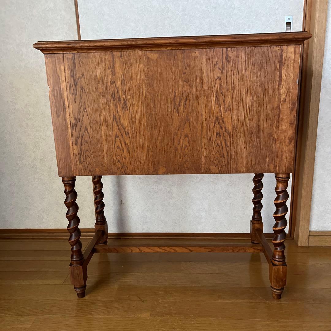 オーク材のヴィンテージチェスト