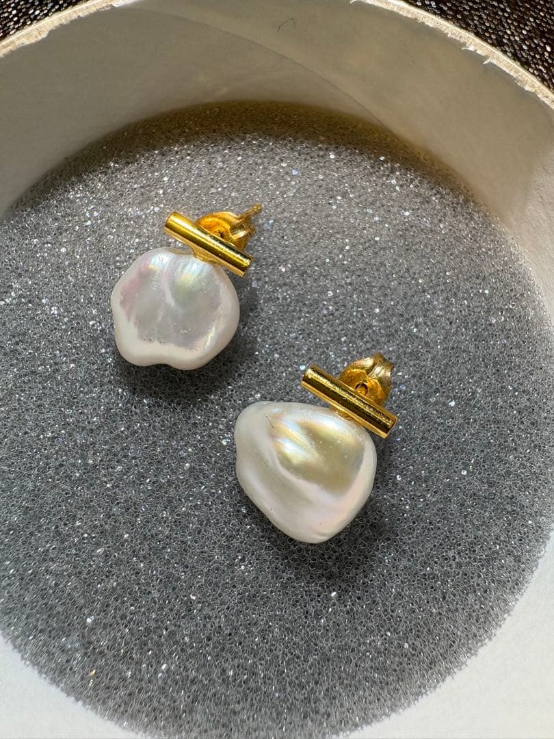 美品！januka x TOMORROWLANDバロックパールピアス ヤヌカ