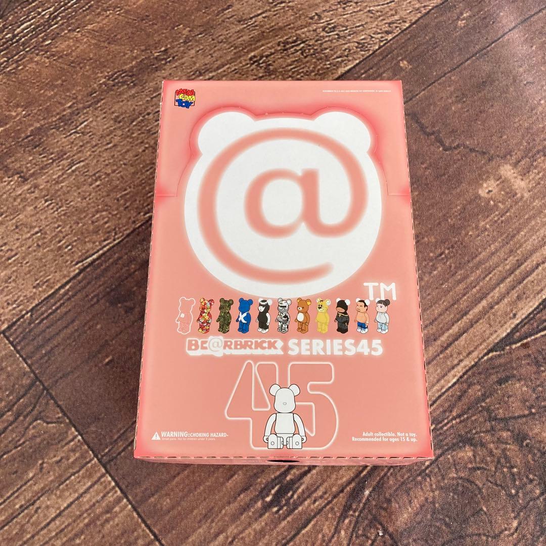 【新品・未開封】ベアブリック BE@RBRICK SERIES 45 BOX