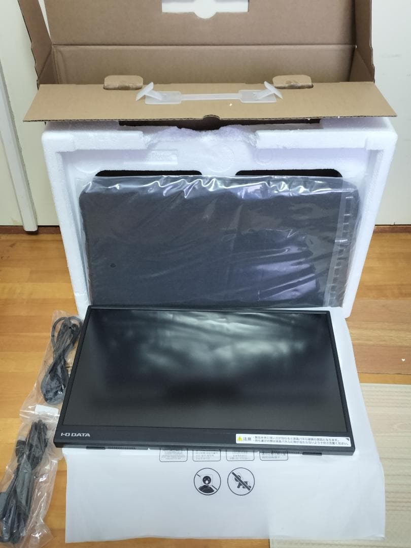 メーカー整備品 IO DATA LCD-YC162HX 15.6型フルHD対応