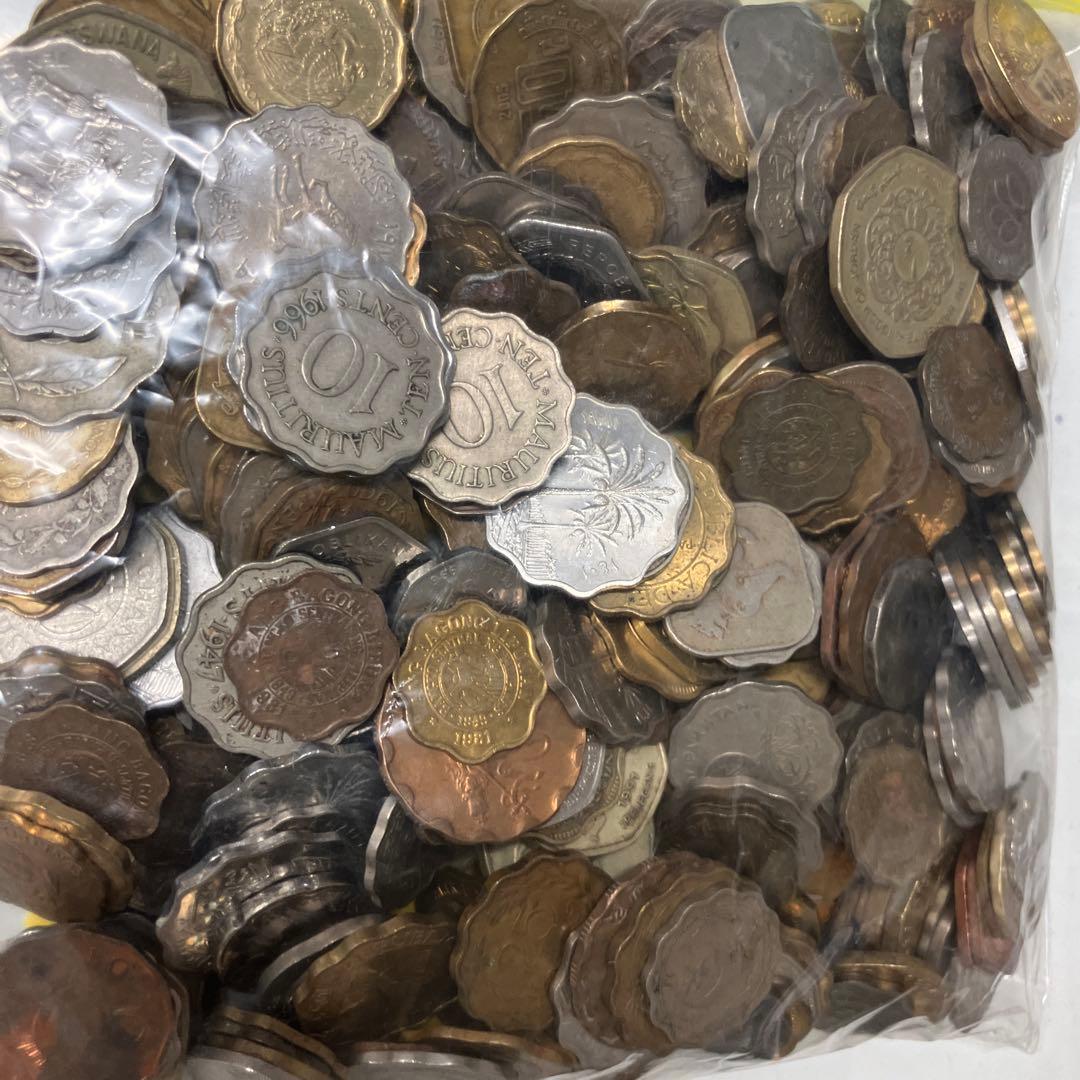 波型　角形　硬貨　古銭　　1279g 1.2kgまとめ売り