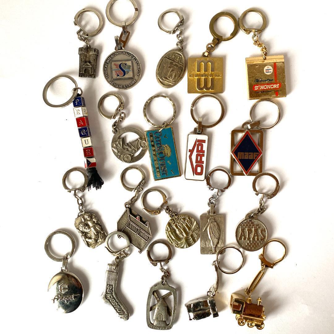 100個！フランス ヴィンテージ キーホルダー 金属製 メタル まとめ D10