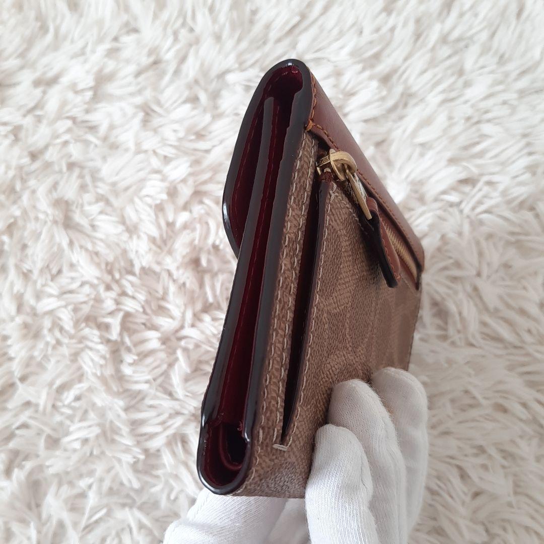 未使用品　COACH　コーチ　三つ折り財布　シグネチャー　ブラウン　C2329