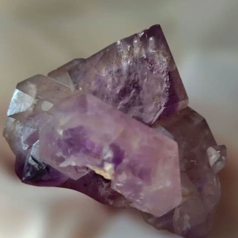 変容と発展❇️アメジストファントム 　エレスチャル ピラミッドクラスター