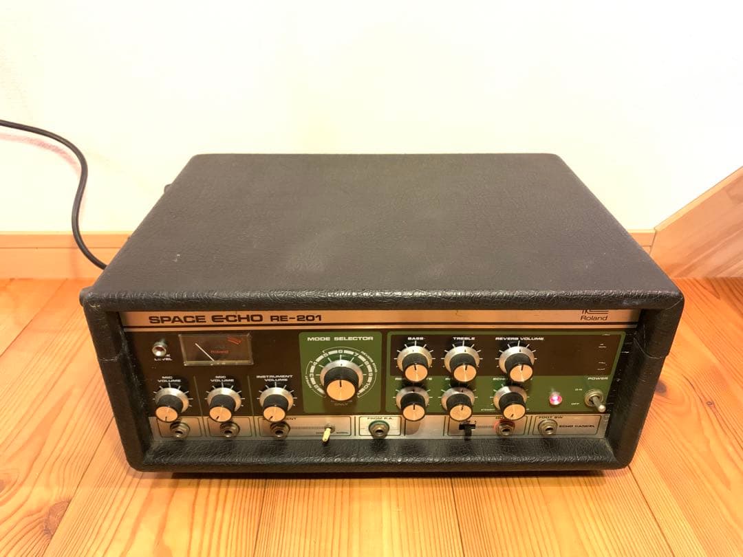 Roland SPACE ECHO RE-201 ローランド　スペースエコー