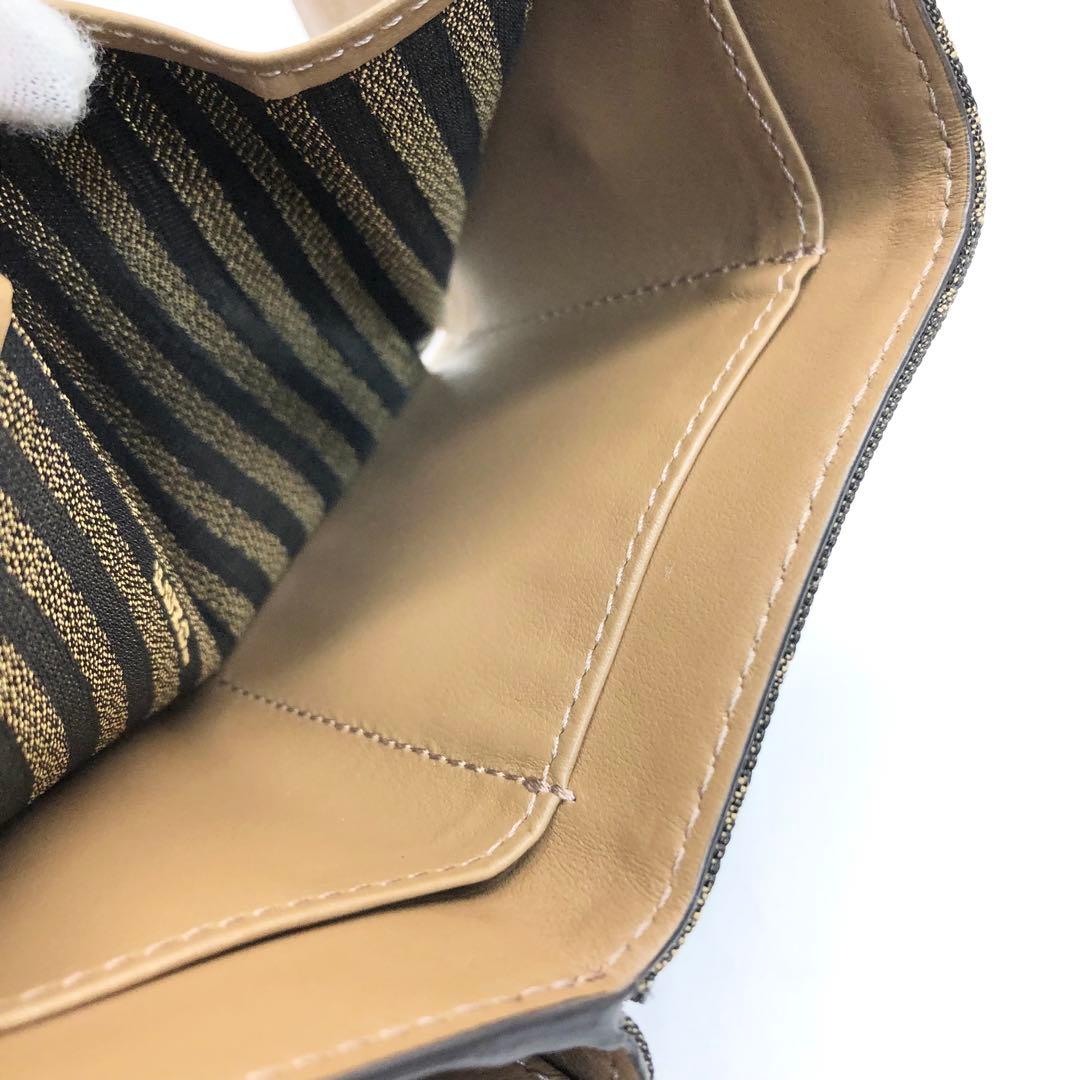 【Ris✨】　フェンディ FENDI 三つ折り財布 小銭入付き FF