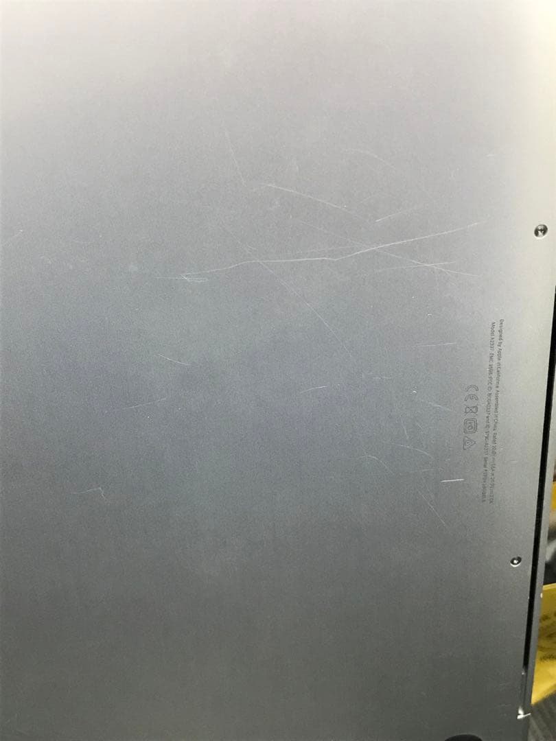 MacBook Air 13-inch シルバー