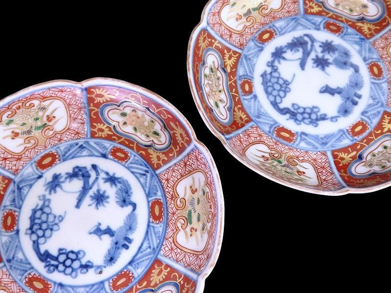 大聖寺伊万里　金襴手　菊に柘榴　松竹梅の図　輪花４寸皿２枚　E638AS-DCh