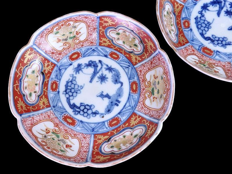 大聖寺伊万里　金襴手　菊に柘榴　松竹梅の図　輪花４寸皿２枚　E638AS-DCh