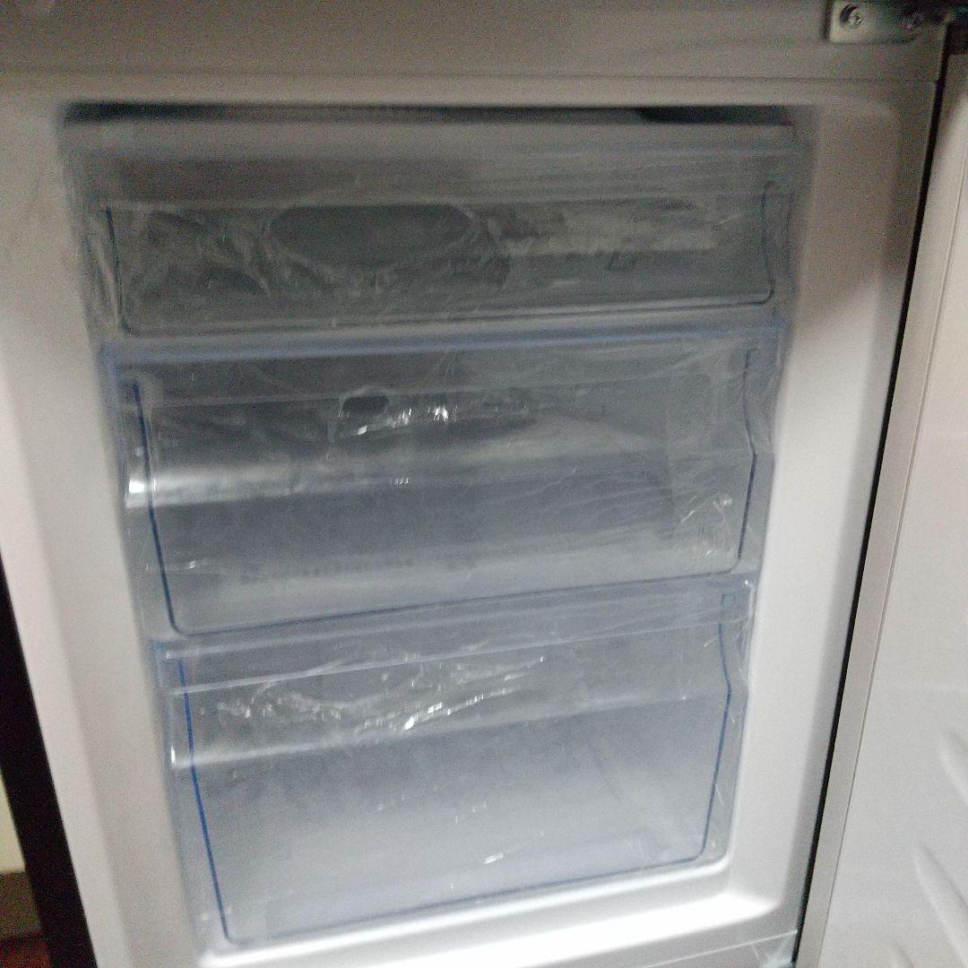 【調布市 引取限定】Hisenseハイセンス冷蔵庫 HR-D1701 黒