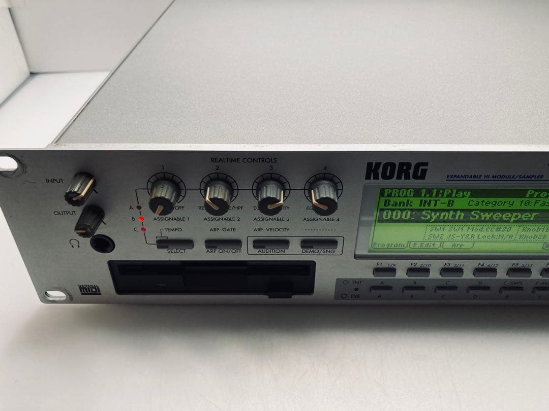 KORG TRITON RACK 音源モジュール