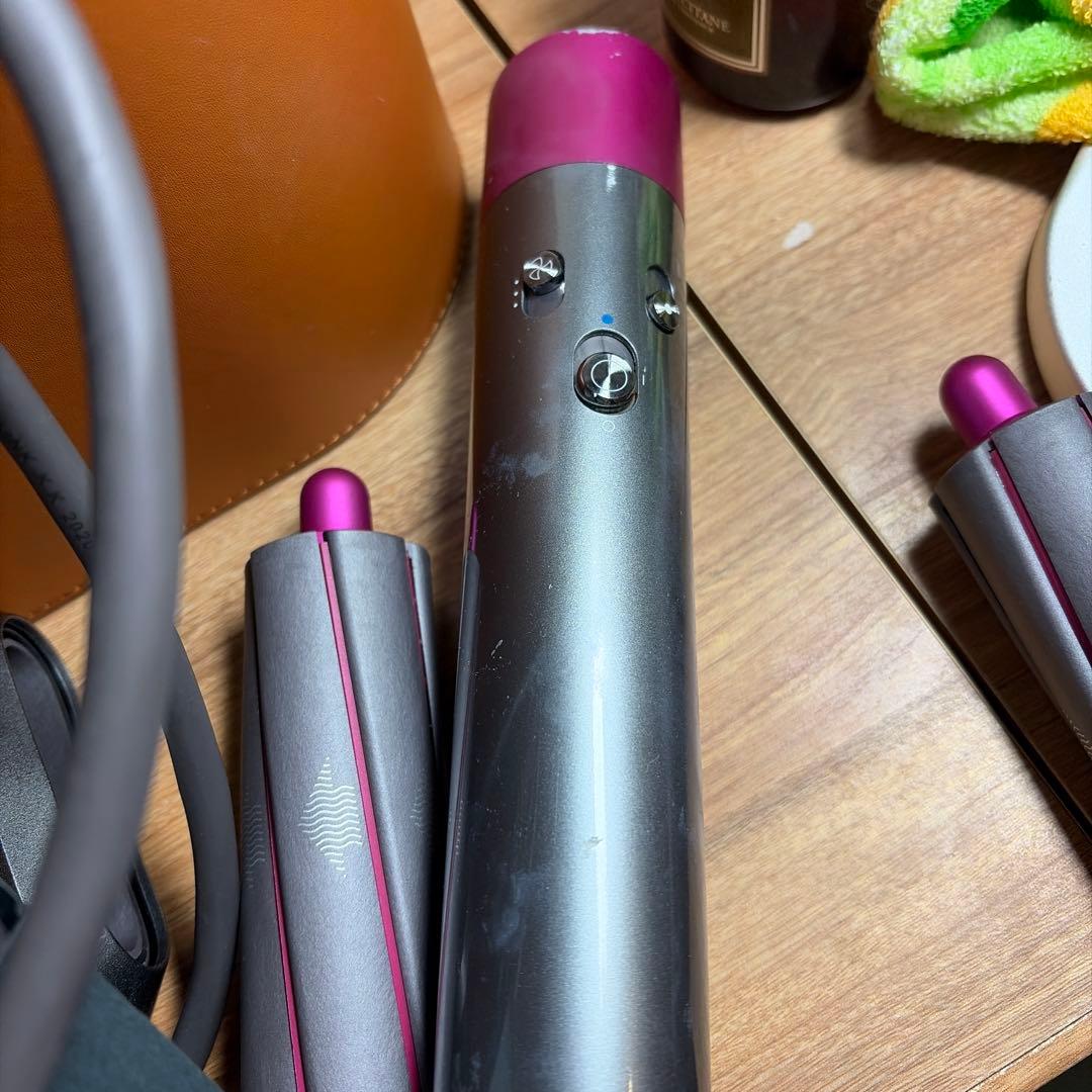 Dyson Airwrap 付属品プラス2個付き