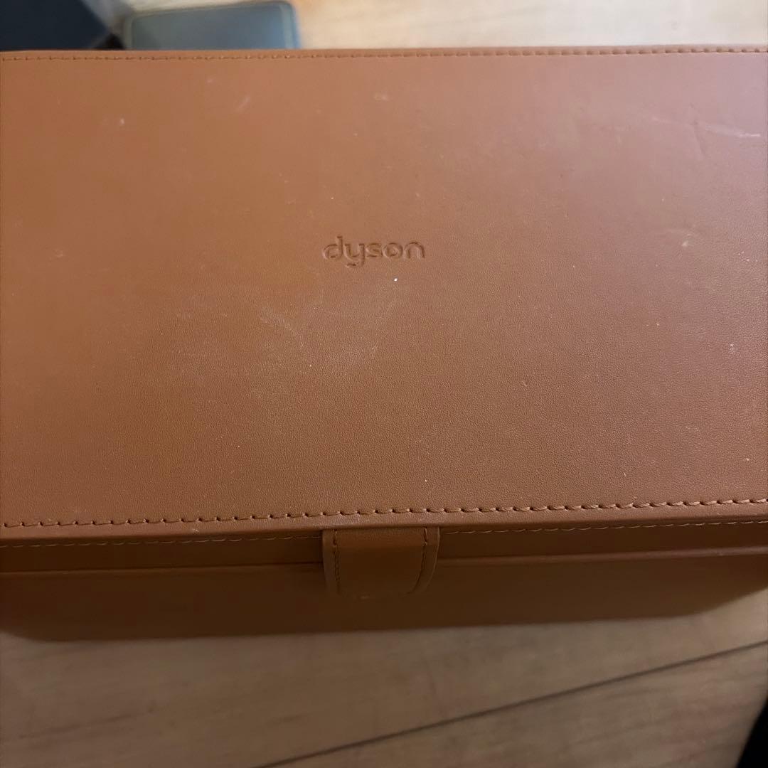 Dyson Airwrap 付属品プラス2個付き