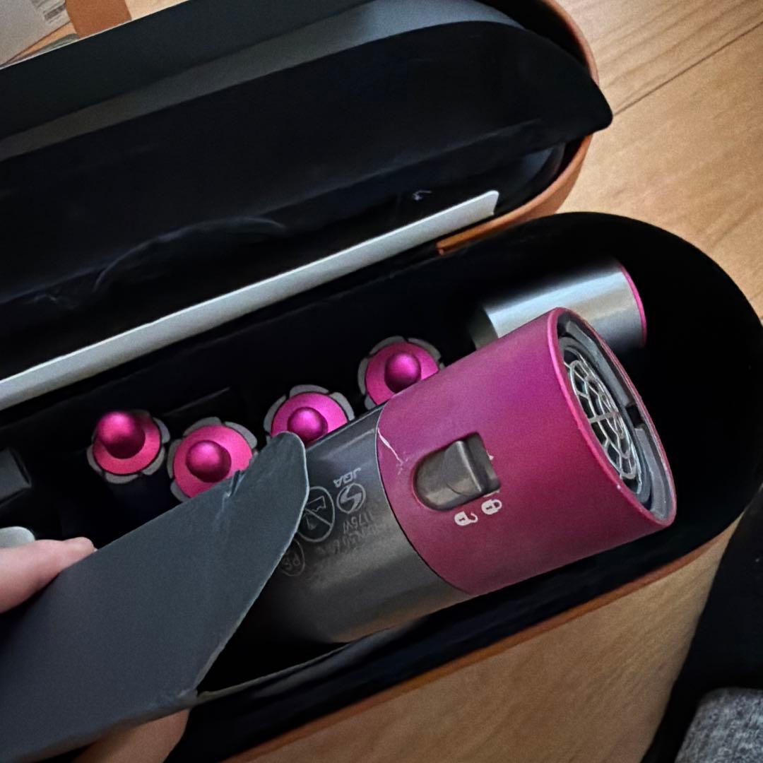 Dyson Airwrap 付属品プラス2個付き