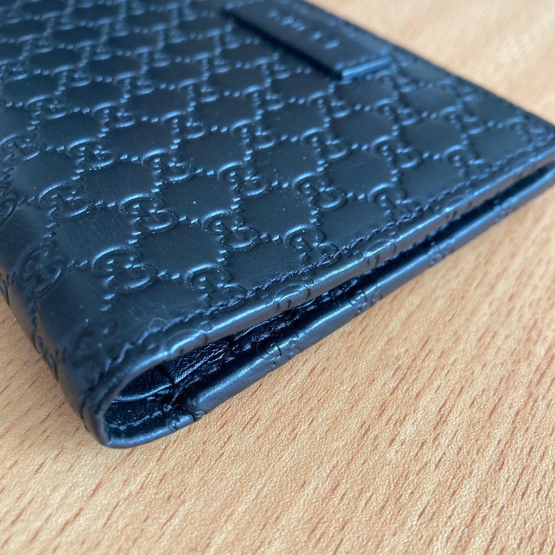 グッチ　二つ折り財布　ブラック