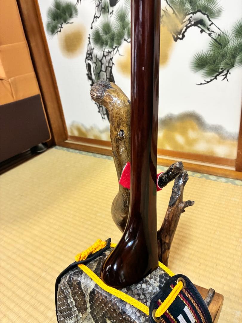 沖縄三線！黒木！上質黒檀！真壁型 ！本蛇皮　本張り【一枚張り】