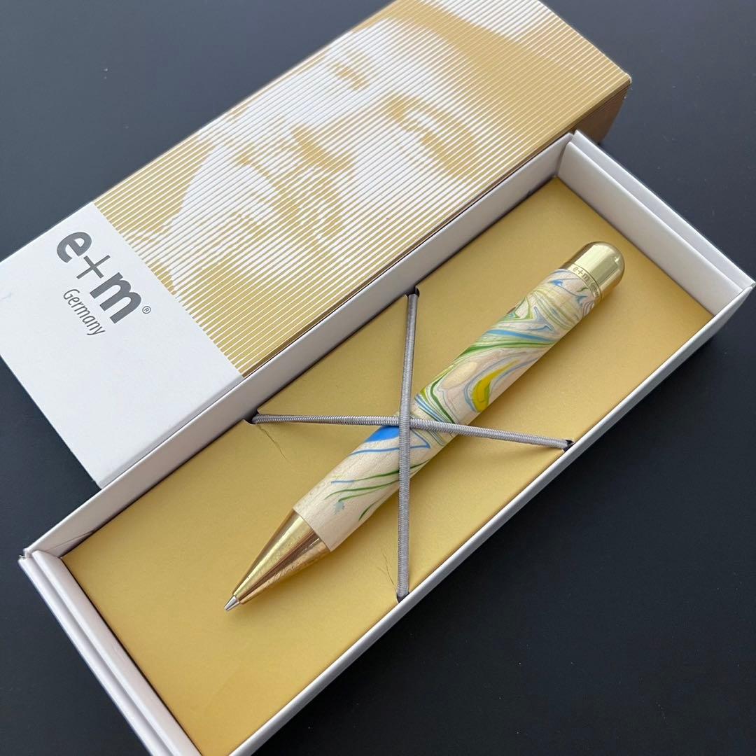 イープラスエム e+m シャープペンシル 0.7 Marble ゴールド ②