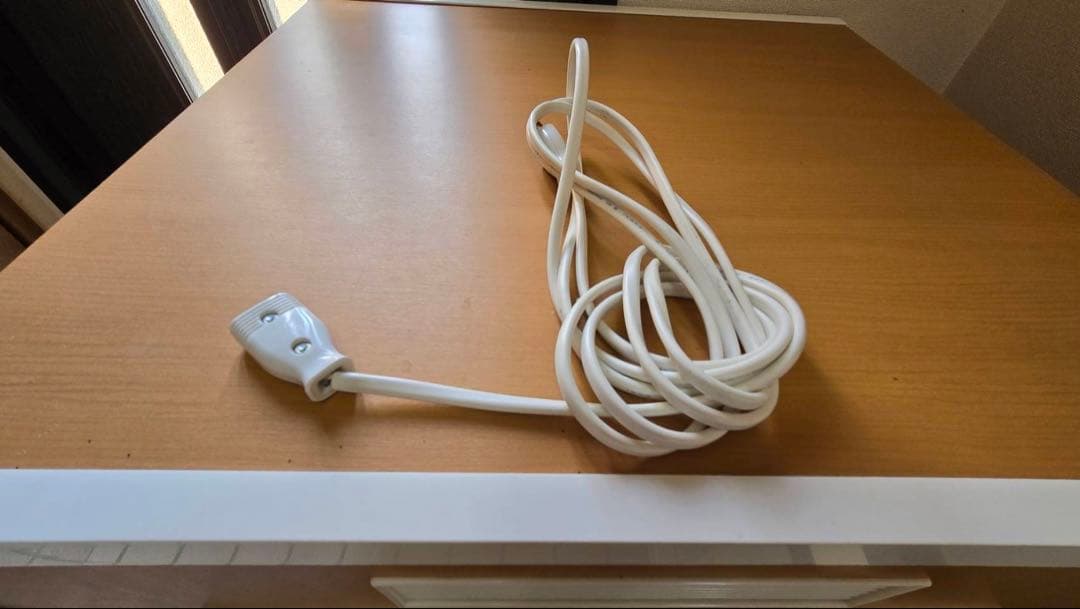 オシャレ古着　中型犬用 通気口付き防音ケージ ブラウン/ホワイト