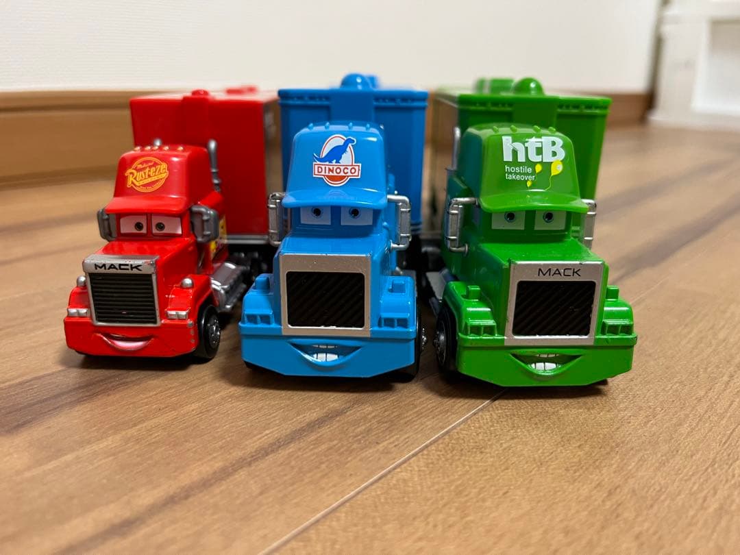 まとめ売り　カーズ　おもちゃ　コンボイ　トレーラー　マック　トミカ　タカラトミー