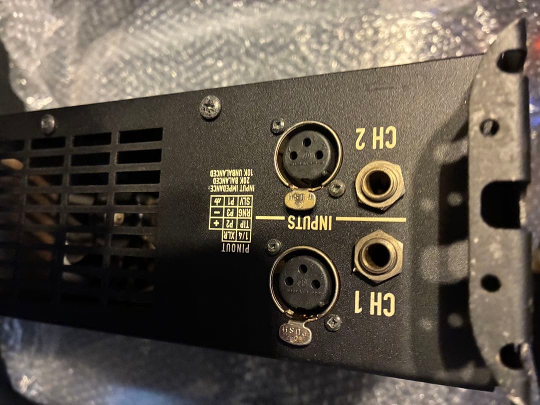 ShiyonQSC PLX 1804 パワーアンプ　made in USA