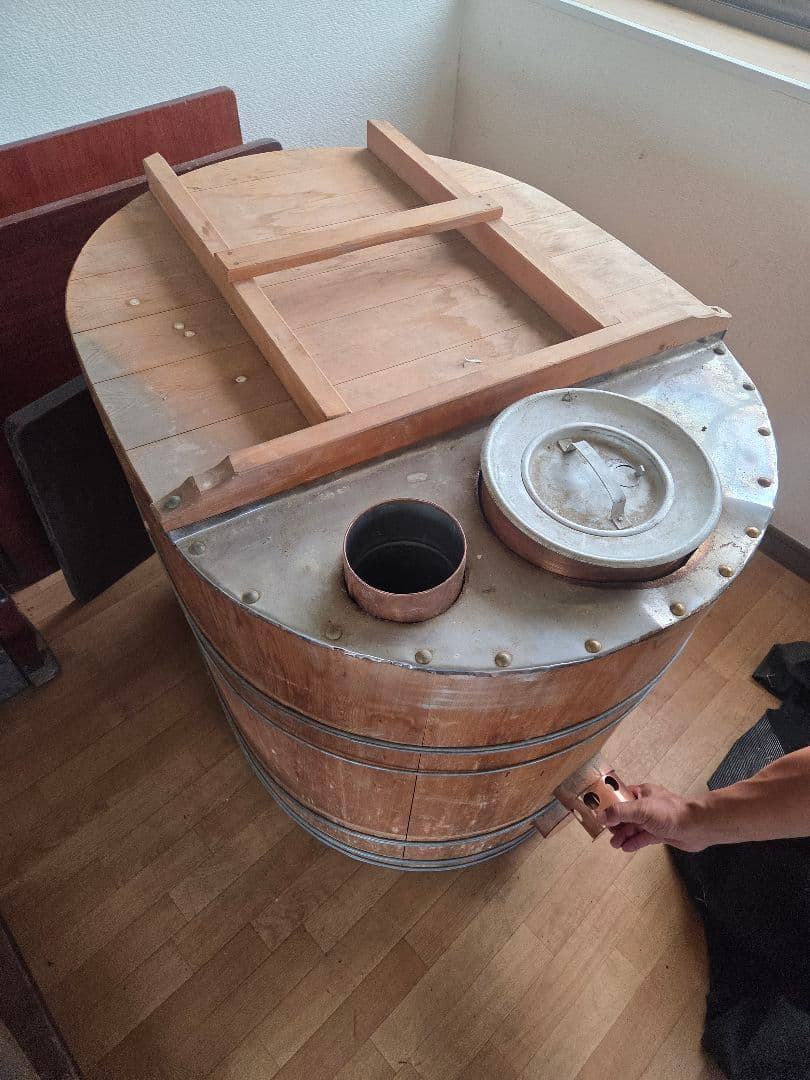 ヒノキ　風呂　　五右衛門風呂風