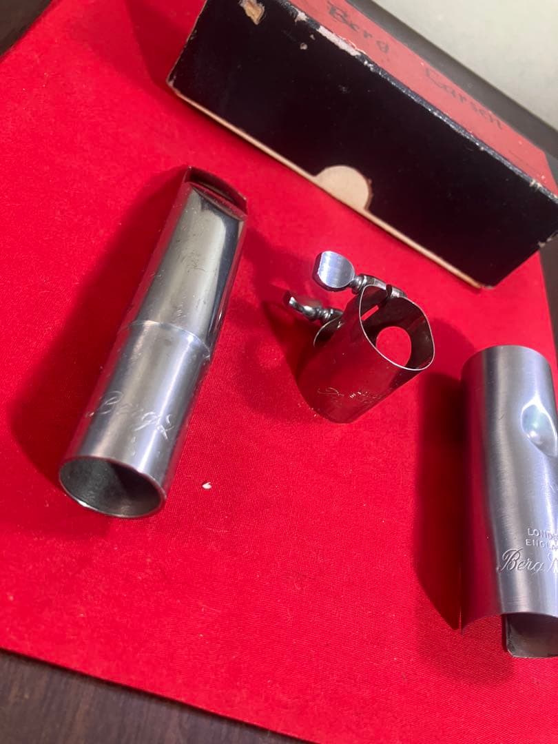 Berg Larsen メタルマウスピース 100/1M オフセット　リガチャー