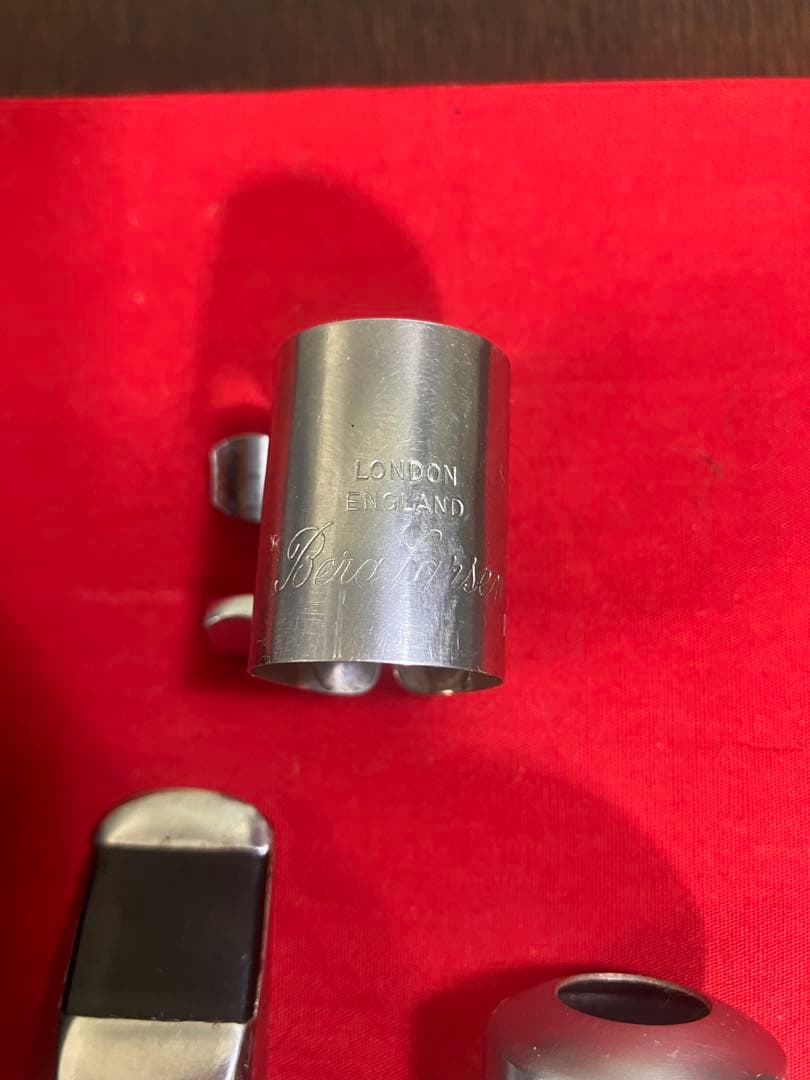 Berg Larsen メタルマウスピース 100/1M オフセット　リガチャー