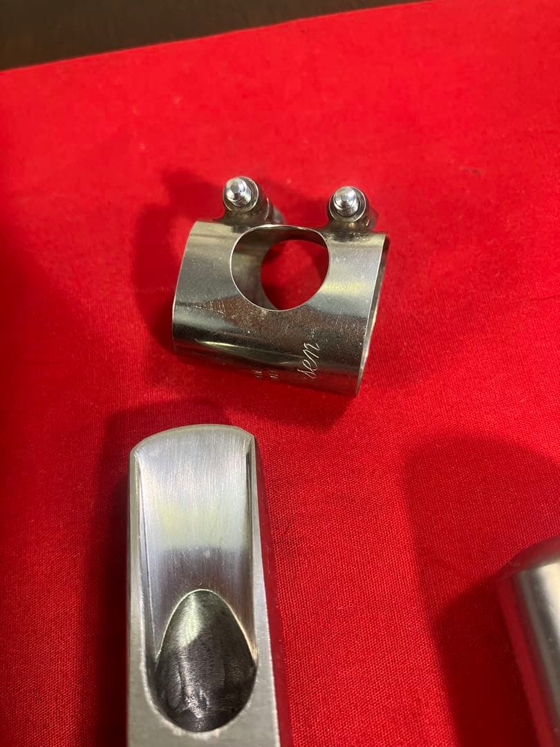 Berg Larsen メタルマウスピース 100/1M オフセット　リガチャー