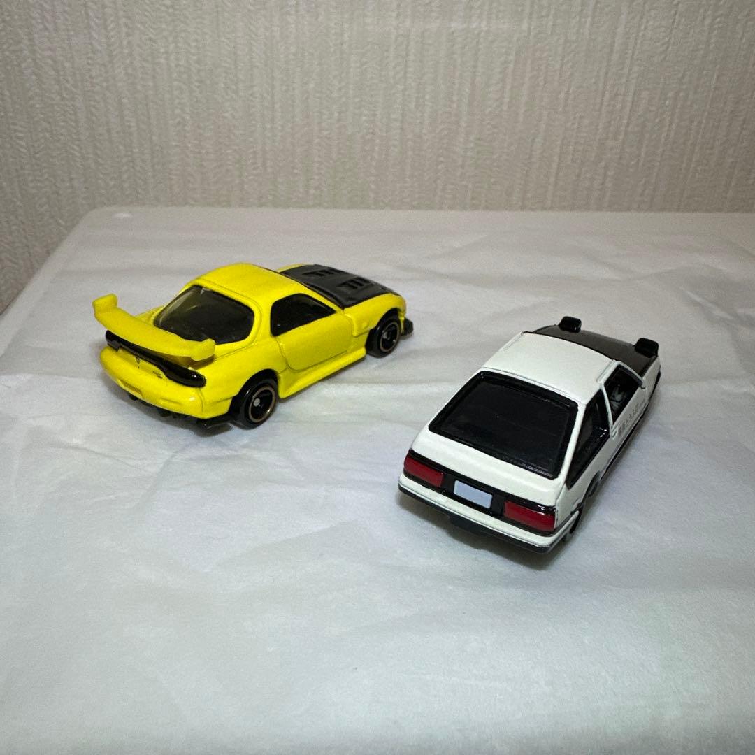 ドリームトミカ 頭文字D ファイナルバトル仕様RX7とAE86のセット