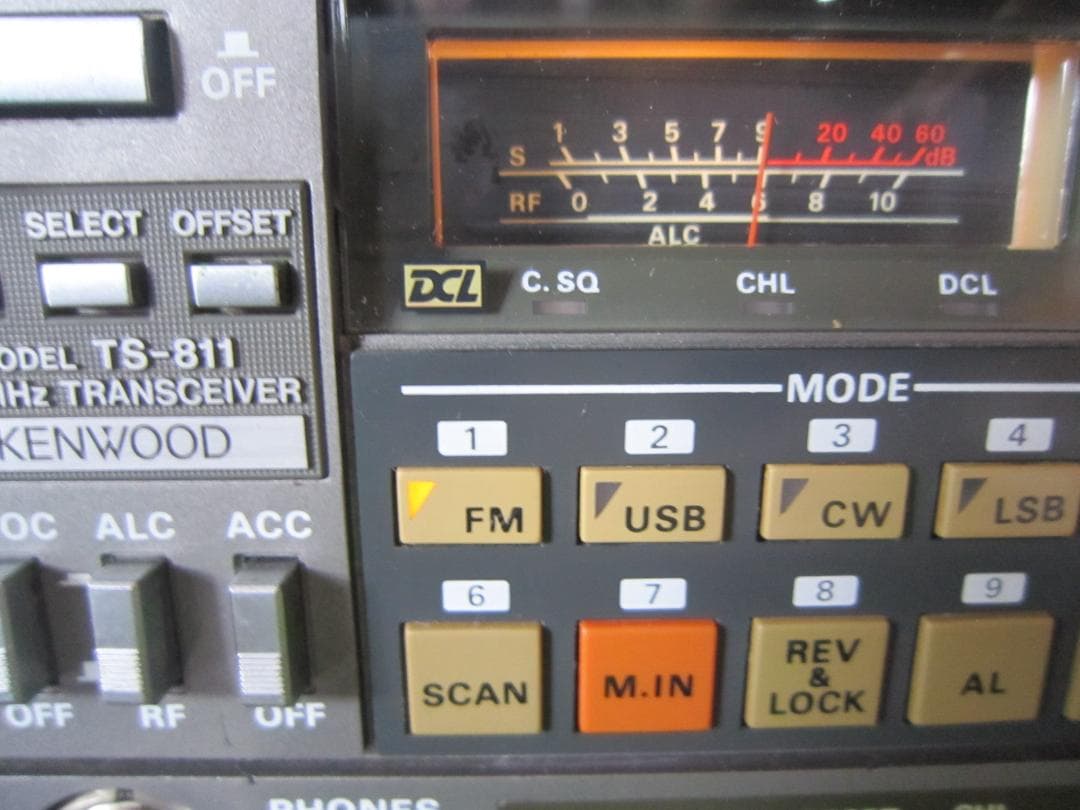 現状品　KENWOOD　TS-811D　430MHｚ　オールモード　25W機