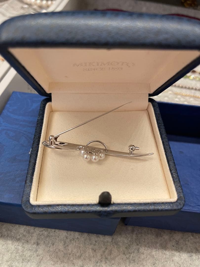 MIKIMOTO ミキモト　真珠　ベビーパール　ブローチ シルバー 5珠
