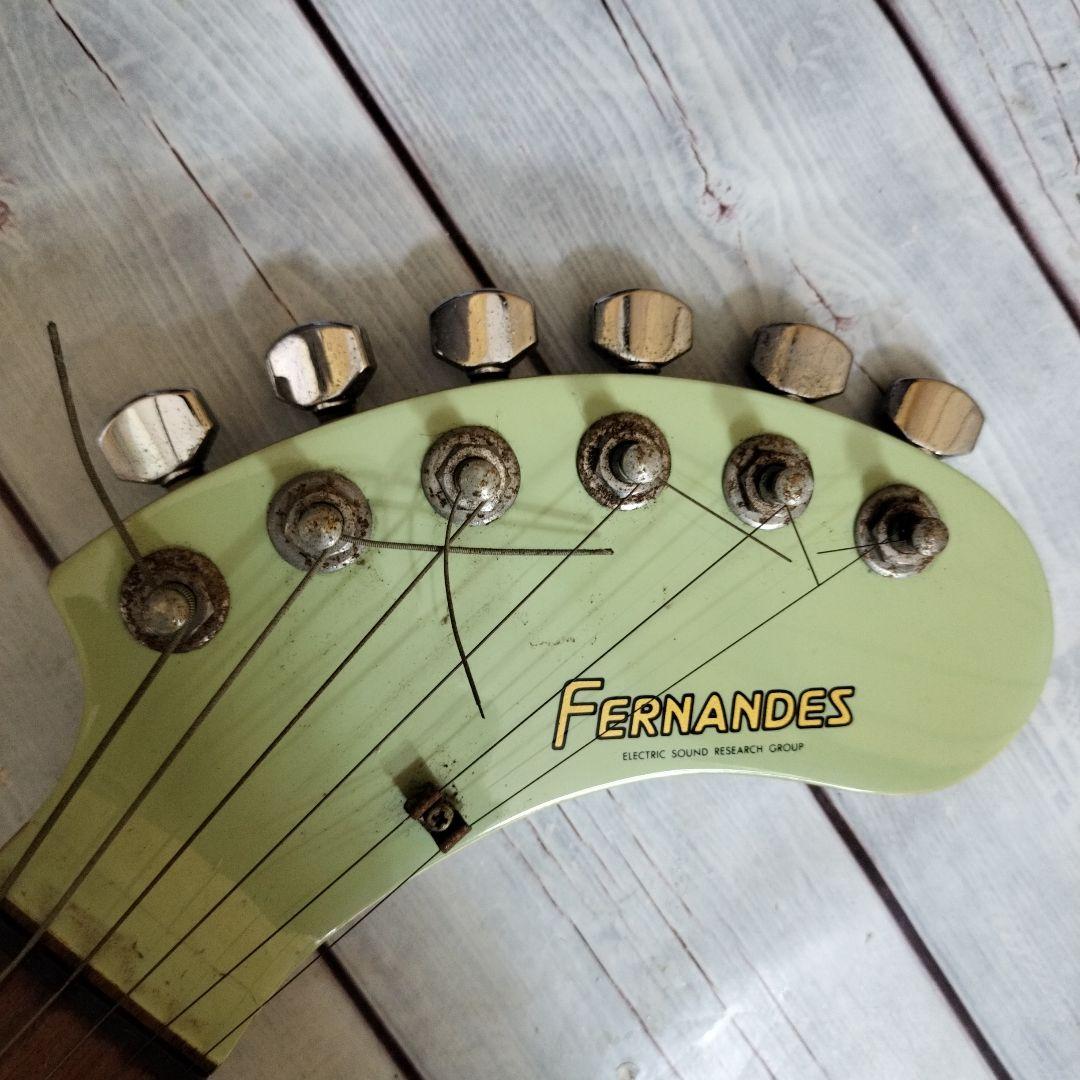 Fernandes エレキギター 薄緑