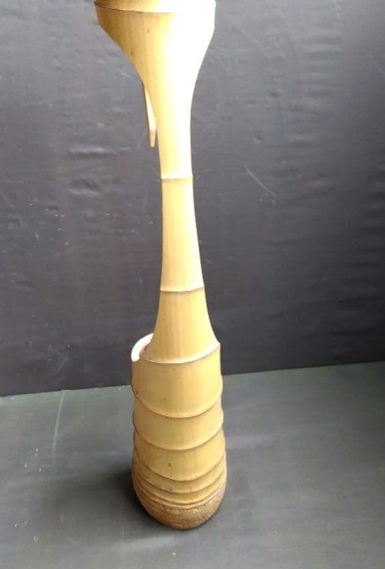 竹製　花入　根付き