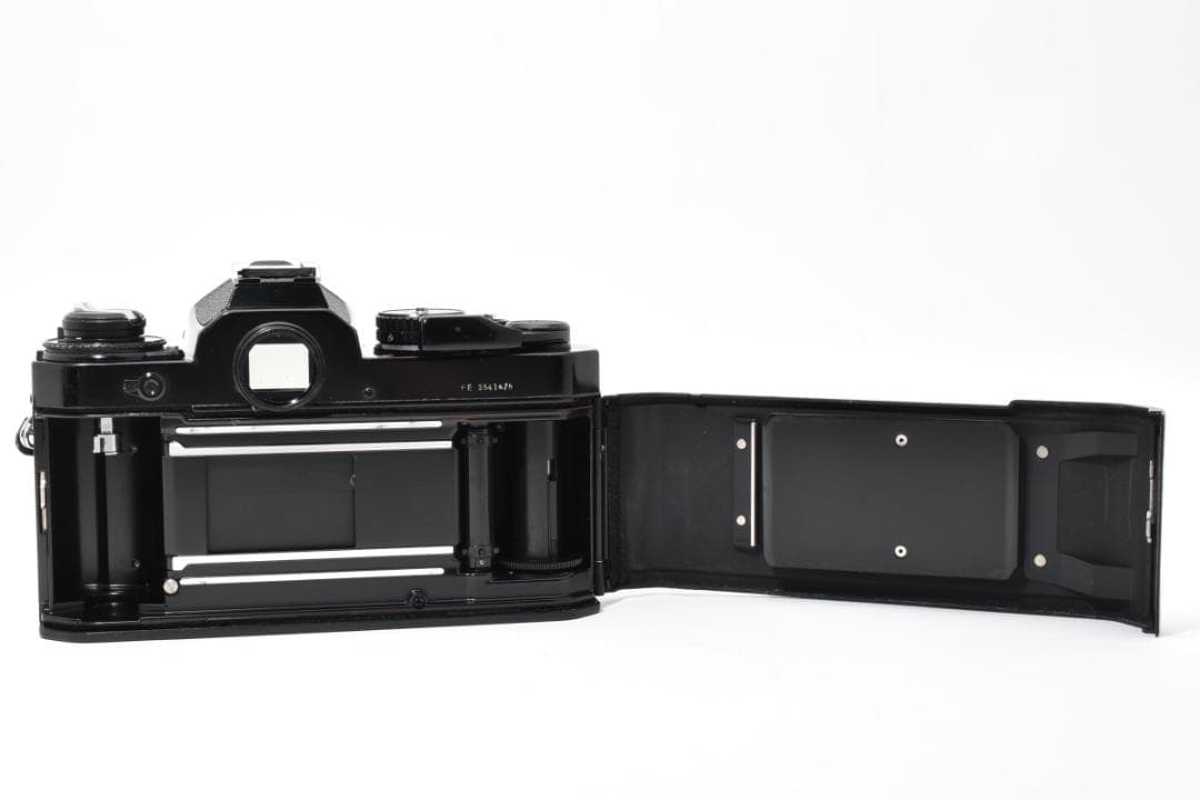 ■美品■ニコン　Nikon FE ブラック ボディ 一眼レフカメラ　動作確認済