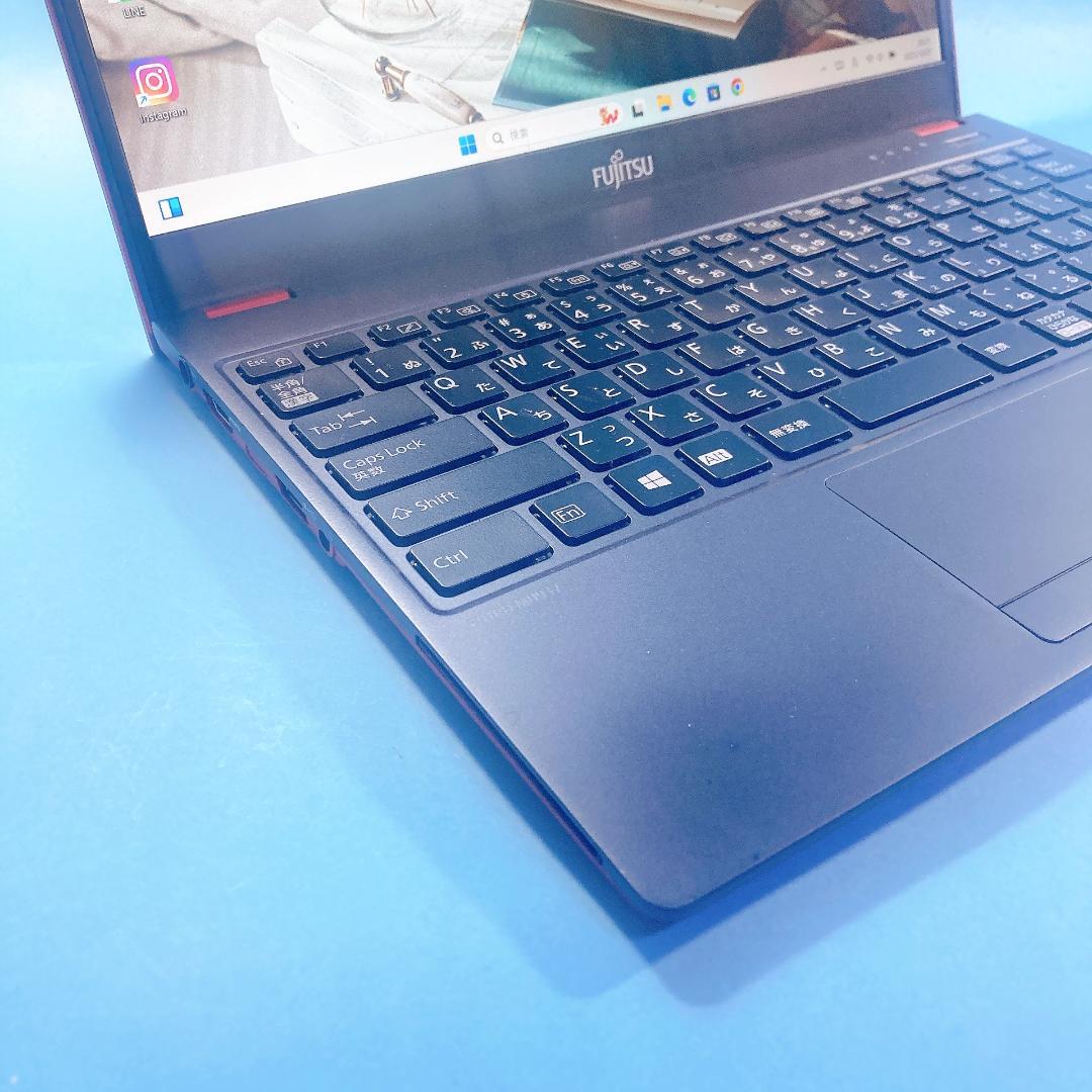 w79✨爆速SSD新品 /薄型 軽量 /赤/Win11✨すぐ使えるノートパソコン