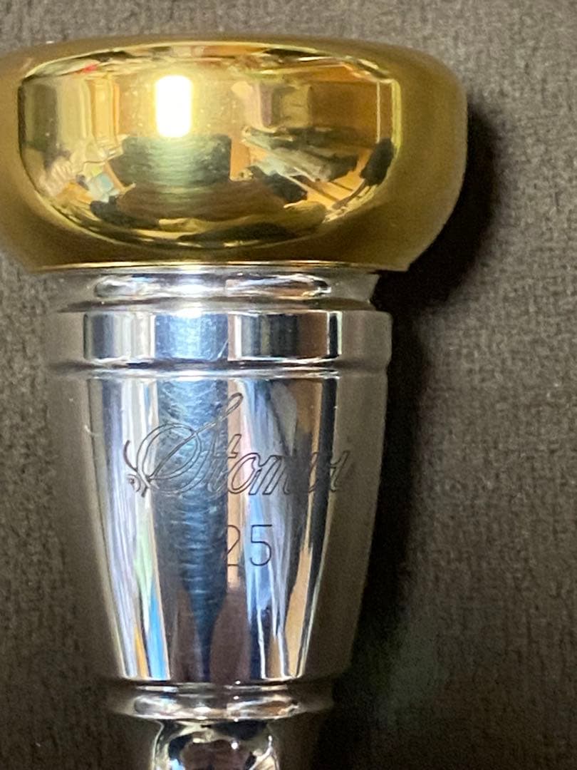 ストンビトランペットマウスピース　3 1/2Cリムゴールド