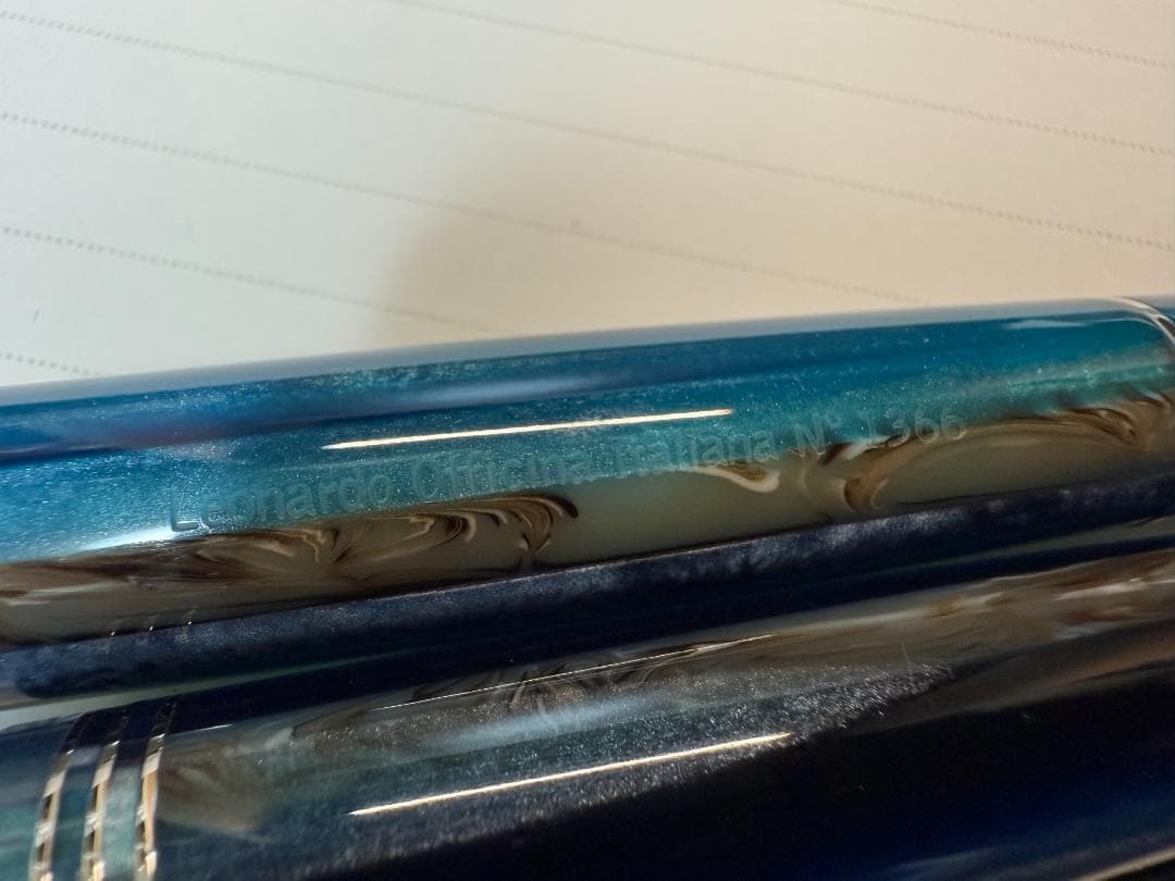 レオナルド モーメントゼロ ハワイブルー 万年筆 14Kニブ M