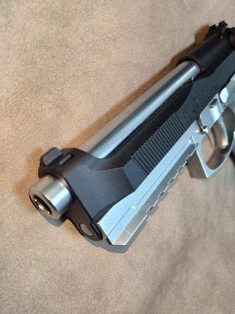 東京マルイ　サムライエッジ　アルバート・W・モデル01 バイオハザード