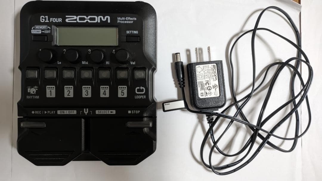 ZOOM G1 FOUR マルチエフェクター