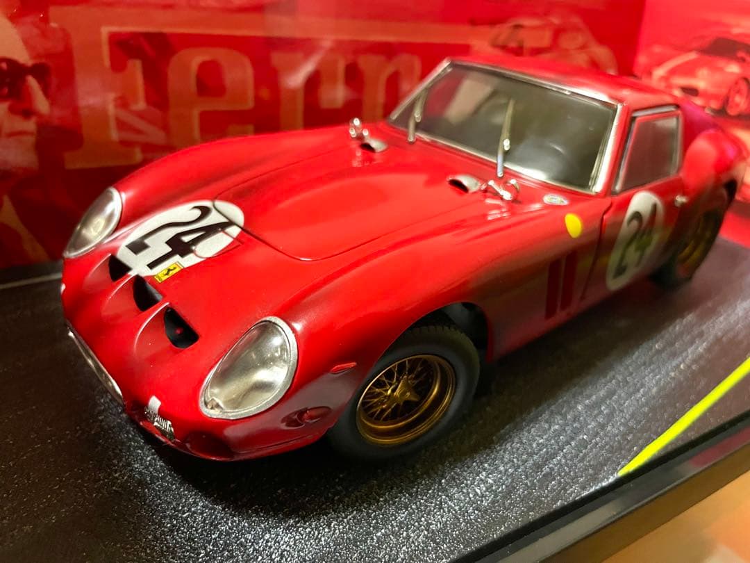 価格変更1/18ホットウィール フェラーリ250GTO ウェザリング仕様 未展示