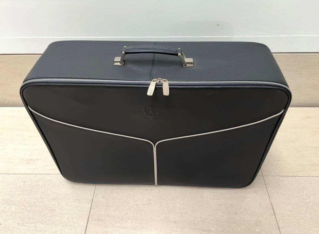 MASERATI正規 スーツケース　ポルトローナフラウ製