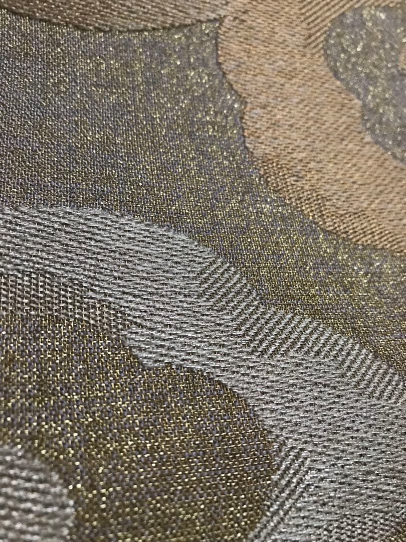 使い勝手の良いあかるい金の袋帯　瑞雲文　正絹