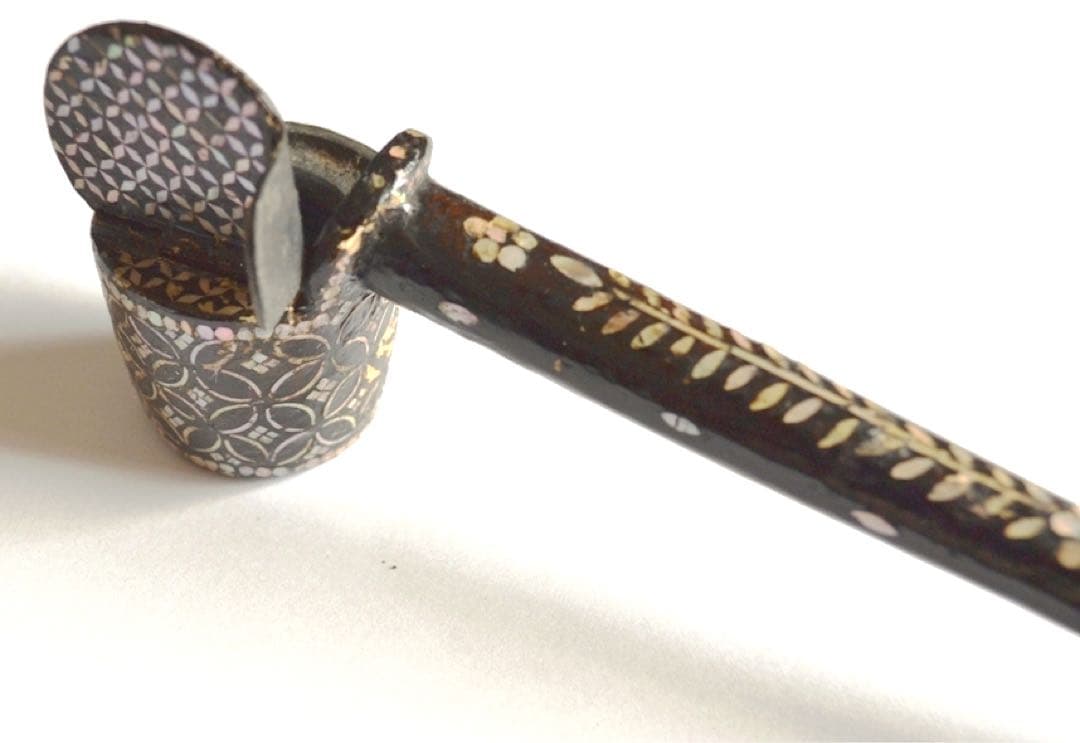 貝螺鈿矢立　Yatate decorated w/h pieces-shell