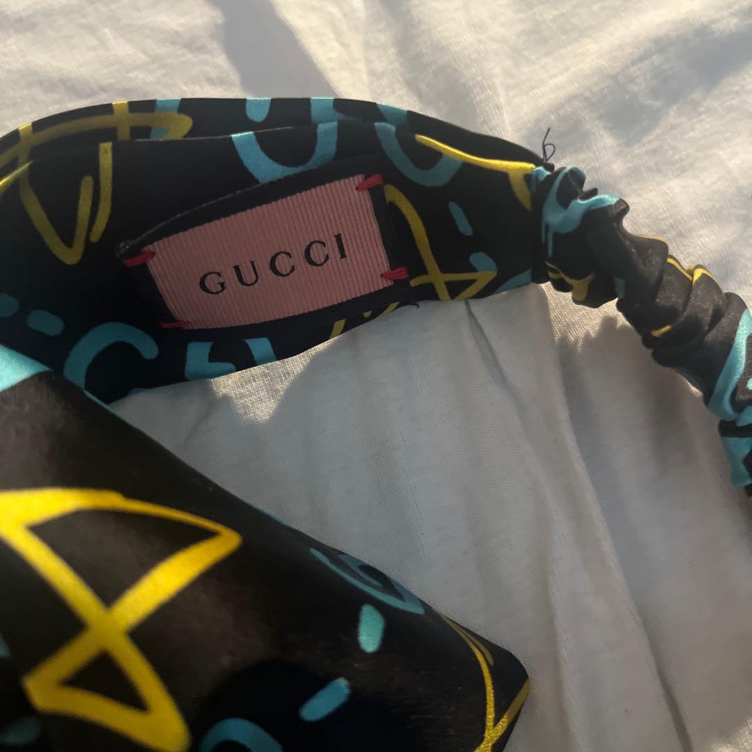 GUCCI 幾何学模様 ヘアバンド