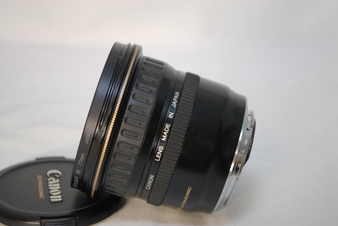 ⭐️風景写真にオススメ⭐️広角レンズ⭐️Canon EF 20-35mm USM