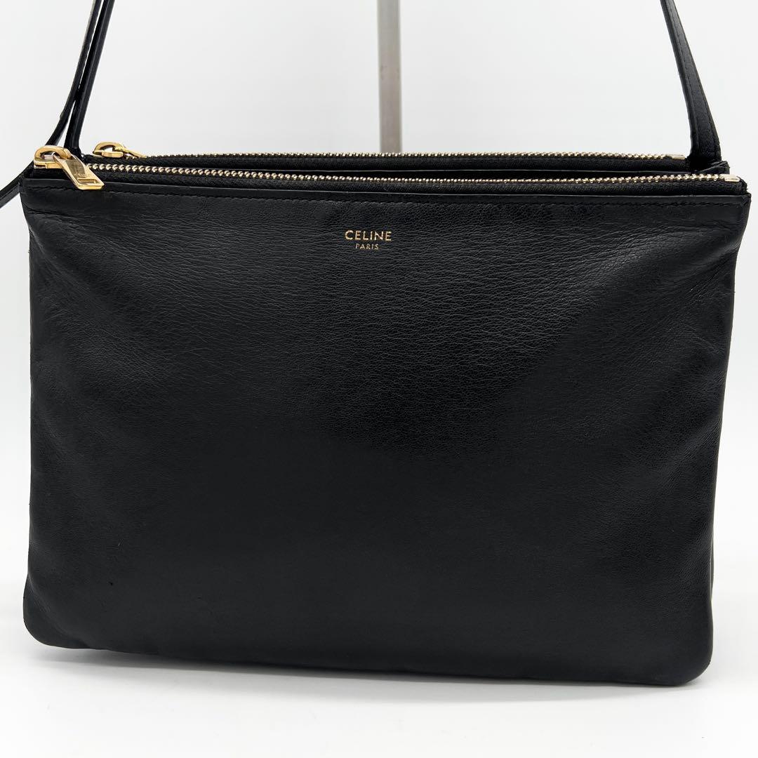 【美品✨】 セリーヌ 新ロゴ トリオ ラージ ショルダーバッグ ブラック 黒