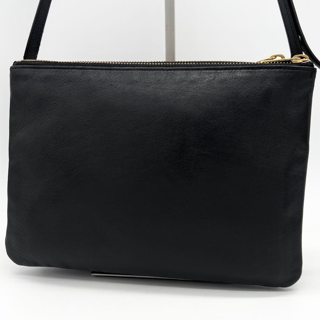 【美品✨】 セリーヌ 新ロゴ トリオ ラージ ショルダーバッグ ブラック 黒