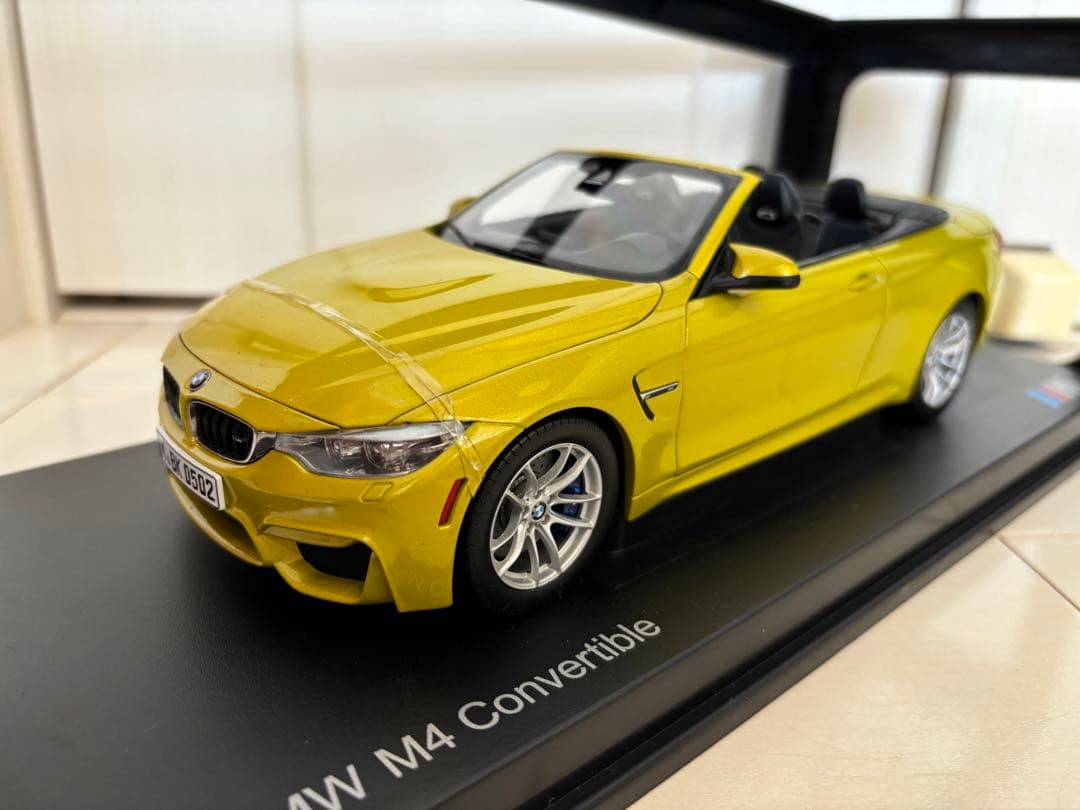 BMW M4 Cabriolet F33 ミニカー Paragonディーラー18
