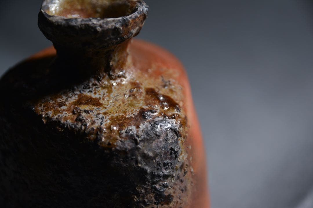 【中村和樹】備前 窯変 三角徳利