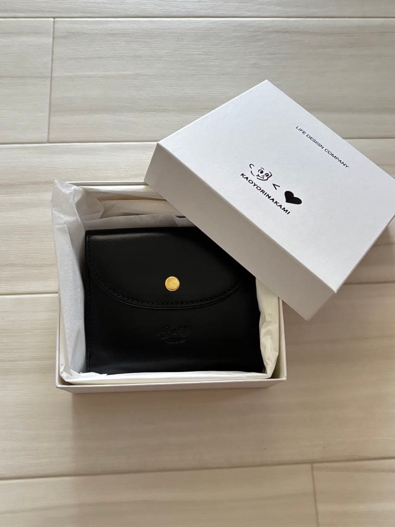 kaoyorinakami leather wallet ブラック